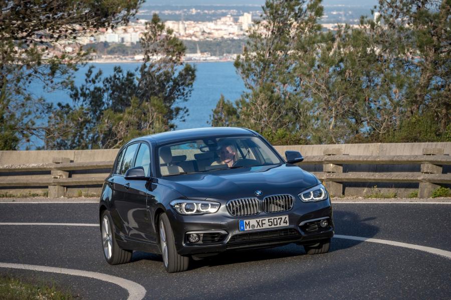  BMW 120d xDrive Urban Line 5-Door 2015 года  (фото 3 из 35)